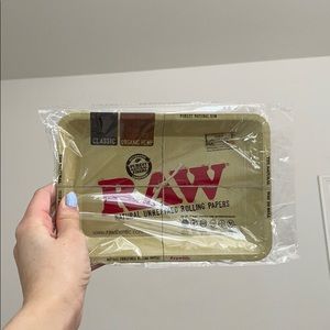 small metal raw r0ll1ng tray